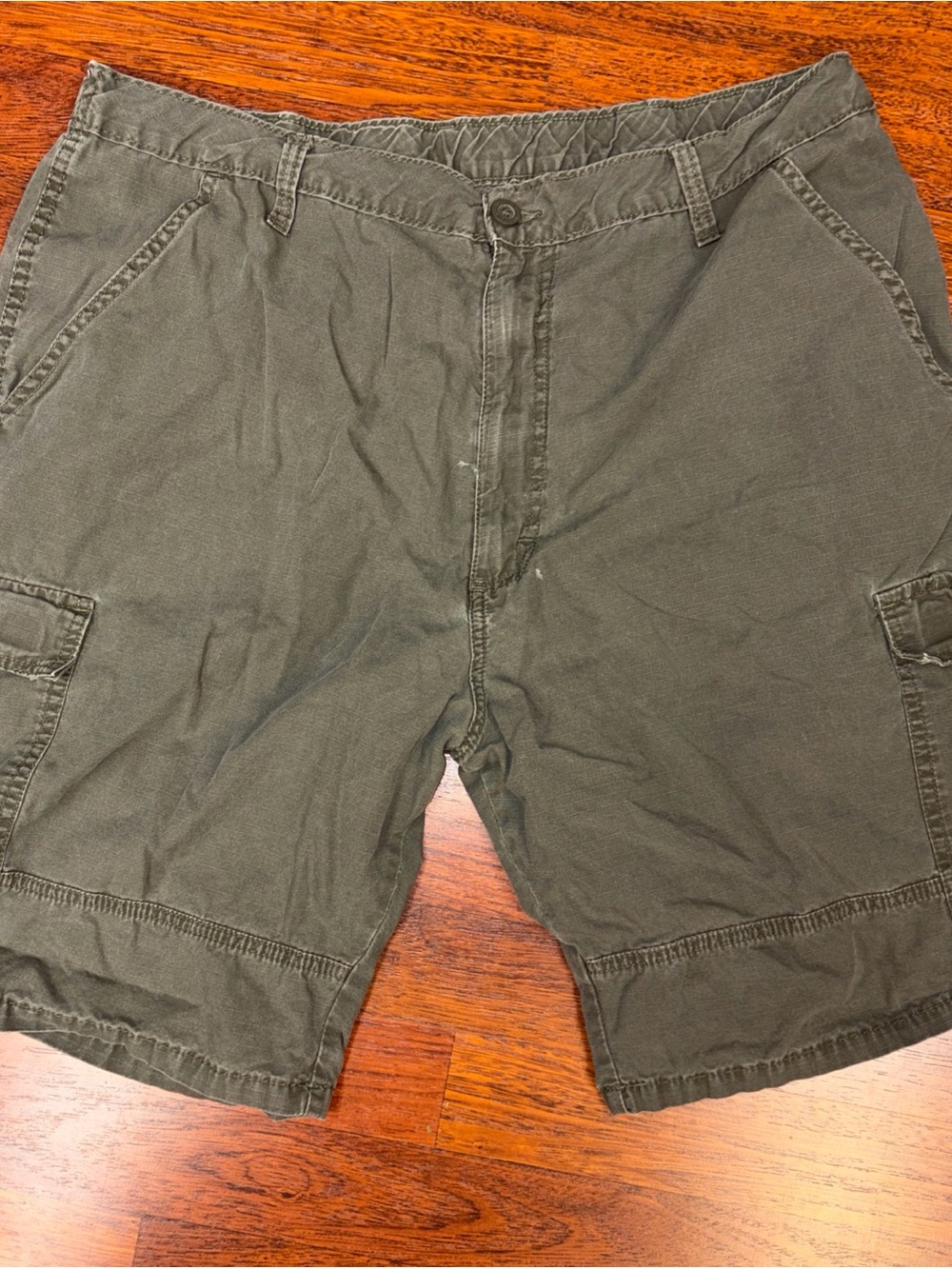 Wrangler Grey Cargo Shorts Men’s Size 38